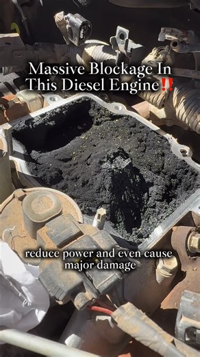 No1 Engine Carbon Clean | Massive Blockage In This Diesel’s Engine‼️ Watch the scraping of thick carbon build-up from a Toyota Landcruiser diesel intake 🔧. This... | Instagram