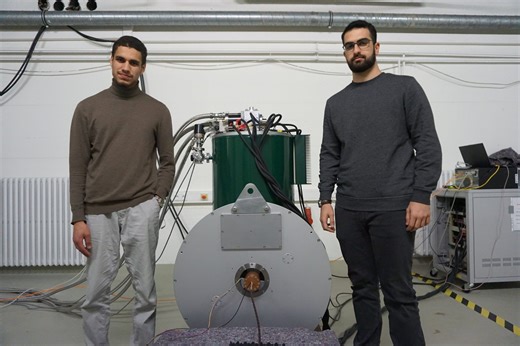 Undergraduate students built a cavity detector to search for axion dark matter