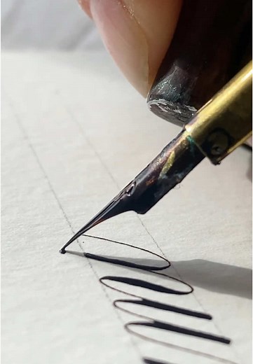 Exploring Elegant Handwriting Styles and Calligraphy Tips