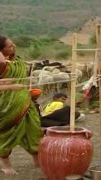 चार दिवस झाले तरी लोणी नाही येत.(कथा बाळूमामाची) ३