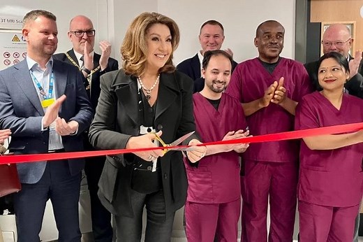 Jane McDonald officially opens Pinderfields’ new £6million MRI suite