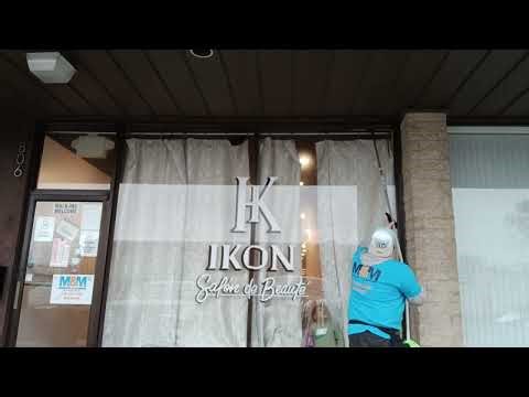 Storefront window cleaning services