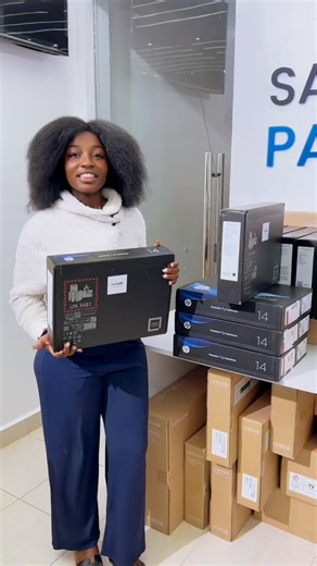 HP OmniBook Ultra Flip Laptop 14 Ultra 7,Touchscreen Intel Core Ultra 7 256V Processor 16 gb on-board LPDDR5X RAM 1 tb SSD Touchscreen, multi-touch enabled Fingerprint Reader Windows 11 Home 14″ (2880 x 1800) UWVA OLED Display HP 9MP IR AI Camera | Reach and Rise ICT