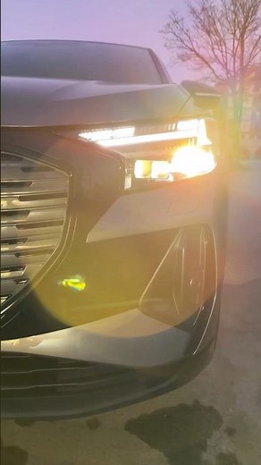 Audi Q4 e-tron 40 lights! LED animation matrix light.