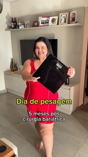 Hoje eu comemoro 5 meses da minha cirurgia bariátrica 🌸✨ Foram meses de superação, disciplina e muita força. Eu operei com 184.9 kg e hoje estou com 129.2 kg. São mais de 55 kg eliminados… e é uma vida nova que começa a florescer dentro de mim! #bariátrica #sleeve #antesedepoisemagrecimento #5mesesdebariatrica #emagrecimento #diariodebariátrica #perdadepeso #superação #reels #explore | Sabrina Brito