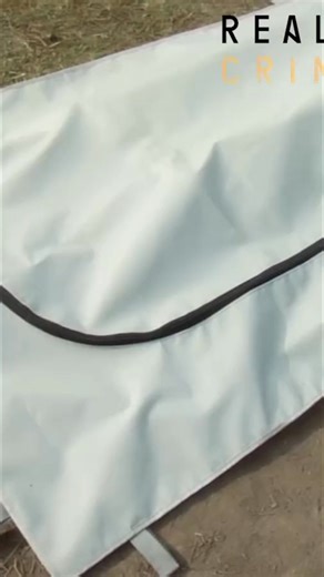 Detective McLeod searched the area and made a discovery. Another scene was located just south of where the body was recovered. Tanya's clothes were found in the bushes near a pathway to the water, suggesting her body had been placed there. #detective #evidence #discovery #investigation #crime scene | Real Crime