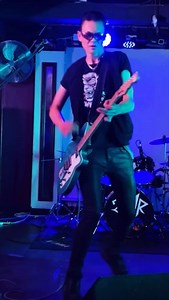 #expresspurpose live in Reading Scant Regard live tonight at @oslohackney Onstage 7:30 Vid by Ruth Rae | Scant Regard