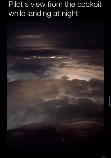 Satisfying Plane Landing Videos to Watch - Cockpit Airplane View