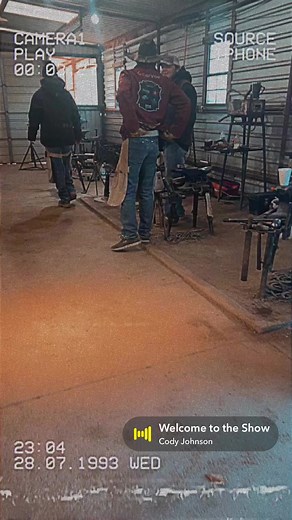 The students have their hands full today!! Several big horses here at OSHS😍 | Oklahoma State Horseshoeing School