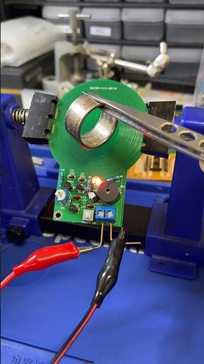 DIY Simple Metal Detector Project Demonstration.