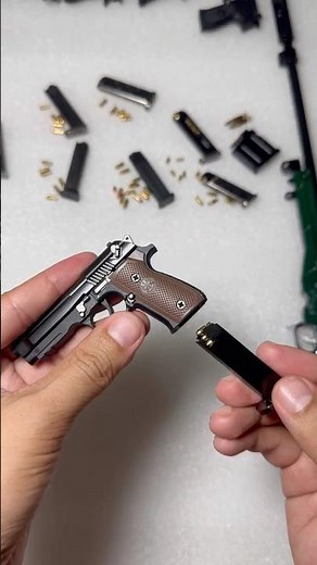 Tiny Beretta Toy Gun 🔥 Realistic Mini Pistol Showcase #ToyGun #MiniGun #MiniPistol #Beretta