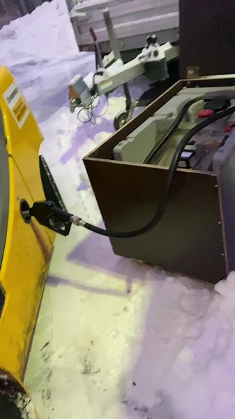 Oliver Richter (@oliverrichter31)’s videos with Tanken, tanken, tanken - Brauni