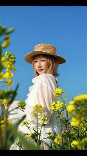 5 Unbeatable Photo Poses to Look Amazing in Any Picture