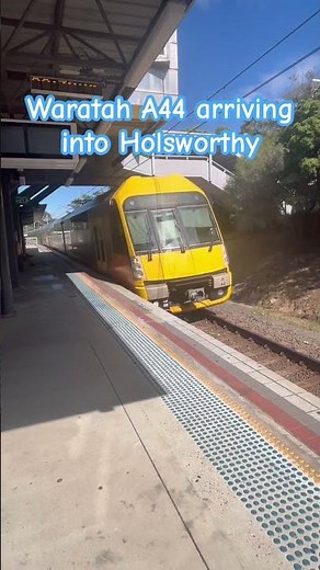 Waratah A44 arriving into Holsworthy