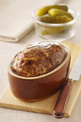 Terrine de poulet pour 10 personnes - Recettes - Elle à Table