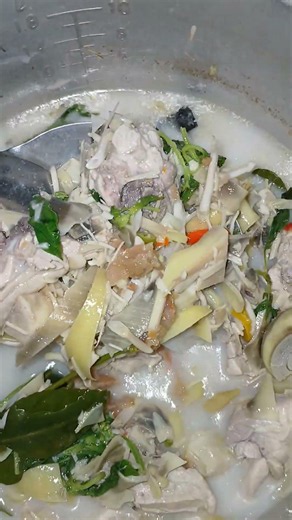 แกงไก่ใส่หัวปลี ต้มไก่ แกงหัวปลี ไก่ กับข้าว #แกงหัวปลี #แกงไก่ใส่หัวปลี #แกงหัวปลี #ต้มไก่ #กับข้าว