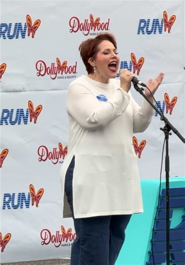 Heidi Parton Sings National Anthem at Dollywood Race Weekend