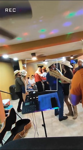 Agenda abierta #2026 鸞"FARA FARA " PARA TU EVENTO  #norteños #musicaenvivo #baile #ACORDEON & #BAJOSEXTO + SONIDO COTIZA YA  81 3530 9284 (WHATSAPPS DIRECTO) | Los Picapiedra FARA FARA | Facebook