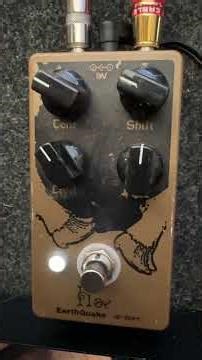 Hoof Fuzz Live demo on bass guitar #bassdistortion @EarthQuakerDevices