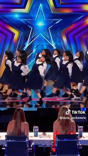 Incredible Synchronization in Contemporary Dance