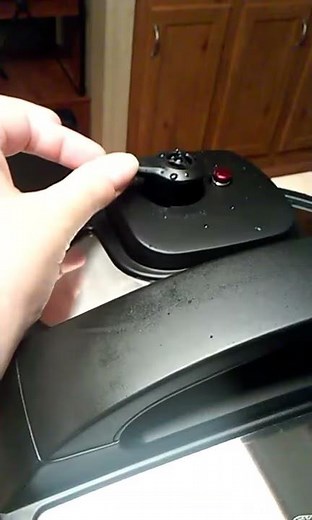 How to fix steam escaping from instant pot