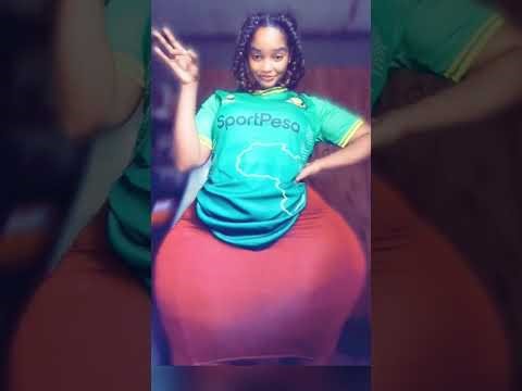 Coco Ngilinla : Gorgeous Plus Size Curvy Model, Biography, Fashion Model And Lifestyle