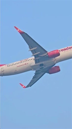 SPICE JET BOEING 737-800 TAKEOFF FROM CHENNAI AIRPORT
