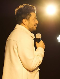 On a suivi Kev Adams lors de la tournée d'avant-premières de MAISON DE RETRAITE ! Un grand MERCI à tous pour vos magnifiques retours sur le film ! ❤️ Découvrez la comédie événement qui réunit toutes les générations le 16 février exclusivement au cinéma ! Il reste encore des avant-premières donc n'attendez plus pour réservez vos places: https://www.allocine.fr/seance/film-285300/pres-de-96373/ | UGC-Distribution