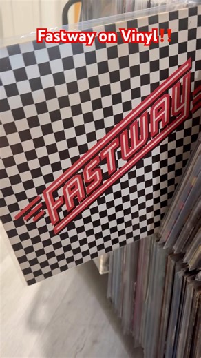 Who remembers Fastway 👆🏻 #vinyl #fastway #metal #80s #fyp #videos #reel #records