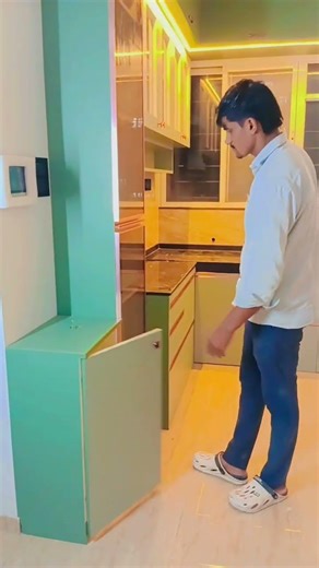 Modular kitchen trolley with overhead cabinet #home #kitchendesign #kitchen #interiormaster