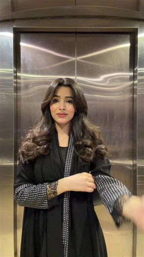 Abaya styling ideas: modest outfit inspiration