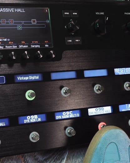 28K views · 378 reactions | Did you know that Line 6 Helix Floor, Rack, and LT have ‘True Preset Spillover’. This is a way of moving between presets but leaving any Reverb and Delay trails to decay naturally into the next preset. Learn more: https://line6.com/helix/ Paul Hindmarsh Music | Line 6 | Facebook