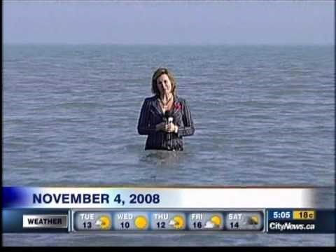 Reporter in water