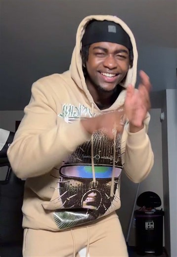 call me papa😩 #FREECAMBODIA #savecambodiaculture #views #explorepage #cambodia