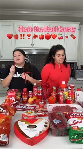 Grab the Green 🍏💚 #green #candy #snack #candychallenge #grabthecandy