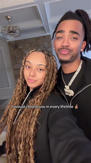 Matching Bio Ideas for Couples: Creative Inspiration