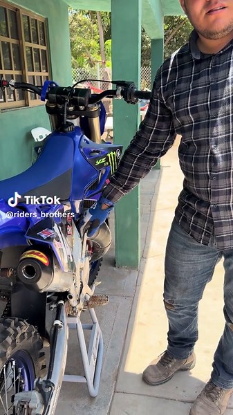 Yamaha YZ125 Motocross Bike in Action