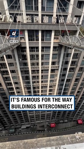 China's Chongqing is one of the most strangely designed citites in the world! 🇨🇳🤯 | UNILAD Tech