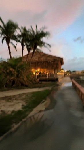 Sam’s beach bar? Was out saw the sky looking like this had to get out to the water. Easy to get to for a quick stop. #sammysunset #fyp😈 #fllife #beachbar