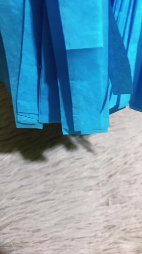 Cómo hacer pompones de papel china para manualidades
