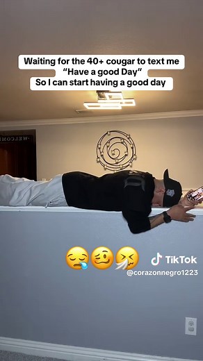 Navigating Dating as a Single Woman Over 40