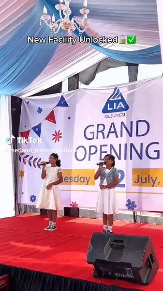🎉GRAND OPENING LB LIA CILEUNGSI🎉 Metland People yang baru membangun rumah tangga, di Metland Transyogi terdapat 4 Sekolah dengan lembaga bimbingan belajar yang lengkap. jadi gaperlu worry lagi anaknya sekolah jauh dan capek dalam menuntut ilmu for more information : 🌐 The Real URBAN CITY Metland Transyogi Cibubur Marketing Gallery Jl. Metro Raya No.99 WA 📞 : 0821-1438-9131 (Guntar) IG : metland.transyogi_cibubur #metlandtransyogi #rumahcibubur #rumah #cibubur #realestate