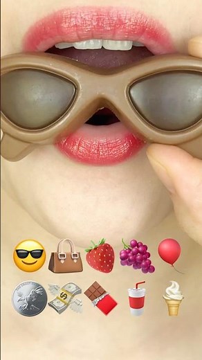 ASMR EMOJI FOOD 😎👜🍓🍇🎈🪙💸🍫🥤🍦 이모지 먹방 (sped up)