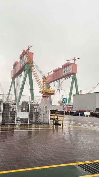 Seatrium 15000 Ton crane Singapore