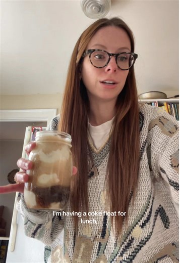 A Busy Mom's Day: Juggling Lunch and Toddlers