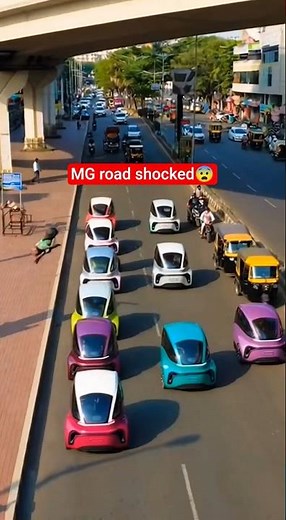 Bangalore MG Road Par dikha Mini Electric Cars Ka Kafila! 😳⚡ Future City Vibes! #Bangalore #MGRoad