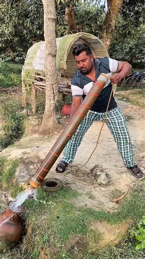 Amazing water trick 😱No motor. No electricity. Just smart work! 💧 #amazing #viral