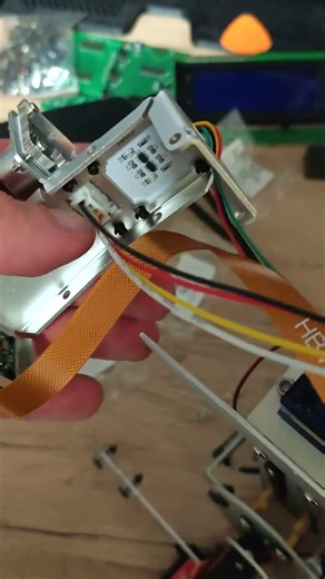 Day 4 of building my robot dog 🤖🐕Today I started building the head #engineering #robotbuild