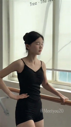 A dancer’s hard‑working day #flexibility #training #dance #teacher #student