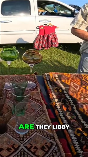 I've never seen Coke cups in any color besides green. Are these rare? Getting change back—score! #CokeCups #VintageFinds #Collectibles #Retro #Soda | ADHDave